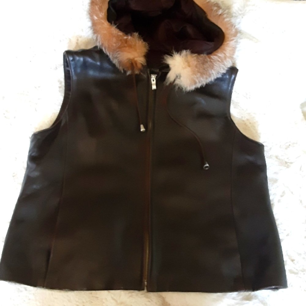 Genuine Calfskin Leather vest w Fox hood